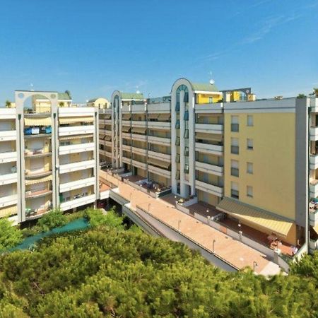 Residence Cristoforo Colombo - Carraro Immobiliare - Family Apartments Caorle Dış mekan fotoğraf